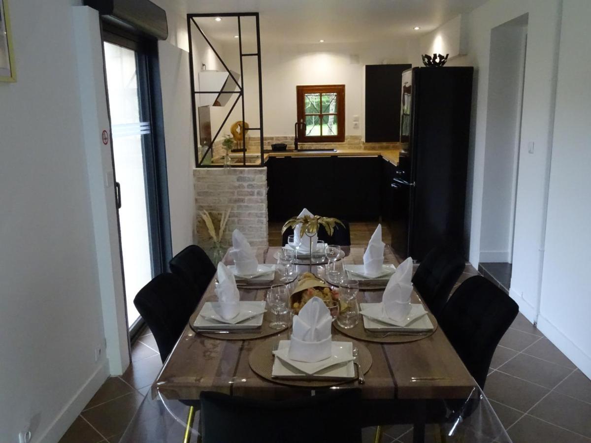 Le Clos De La Deesse La Ferté-Saint-Cyr Екстериор снимка